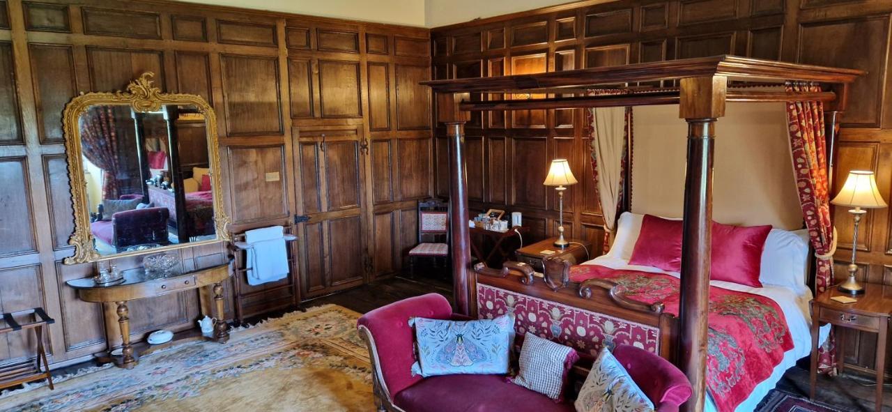 Braithwaite Hall Bed & Breakfast Middleham Extérieur photo