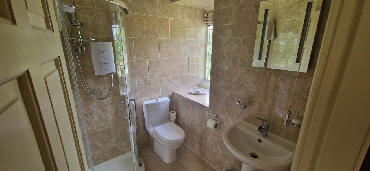 Braithwaite Hall Bed & Breakfast Middleham Extérieur photo
